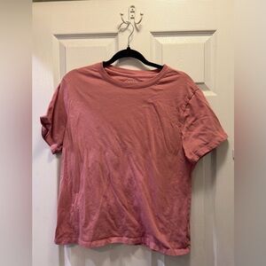 American Eagle Outfitters Crewneck Short Sleeve Tee in Dusty Rose